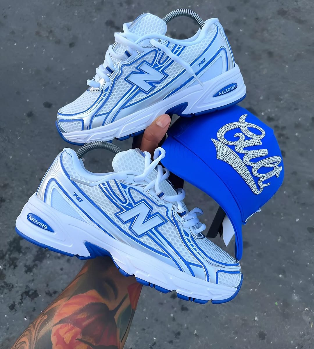 New Balance 740