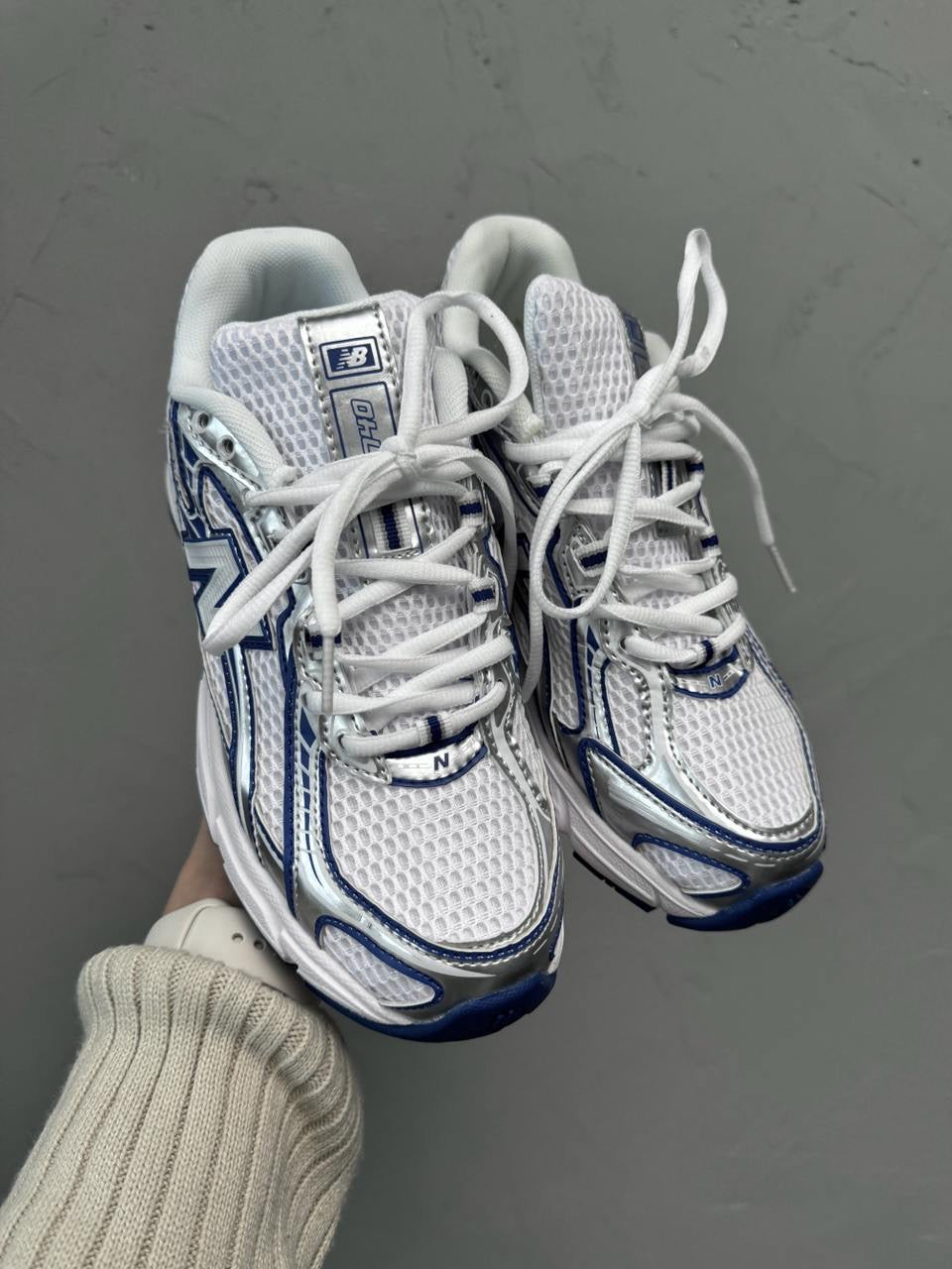 New Balance 740